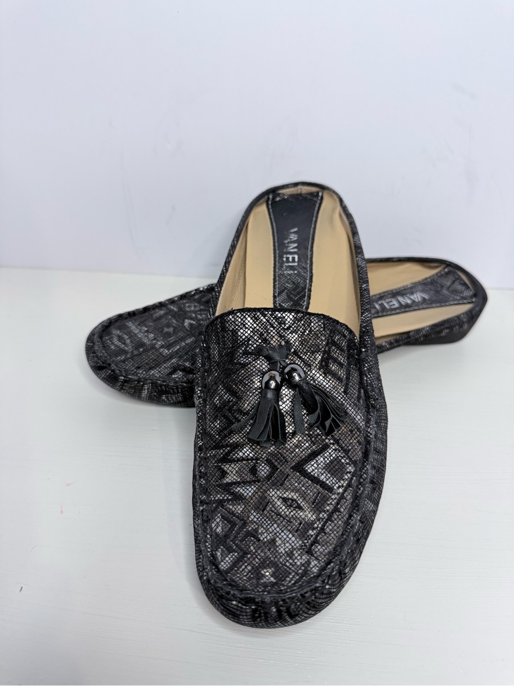 Vaneli Narrow Black Metallic Patterned Tassel Loafers Drivers Moc Flats 9 A